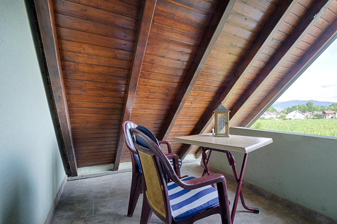 Aux Pieds Des Vignes Bed & Breakfast Ingersheim Ngoại thất bức ảnh