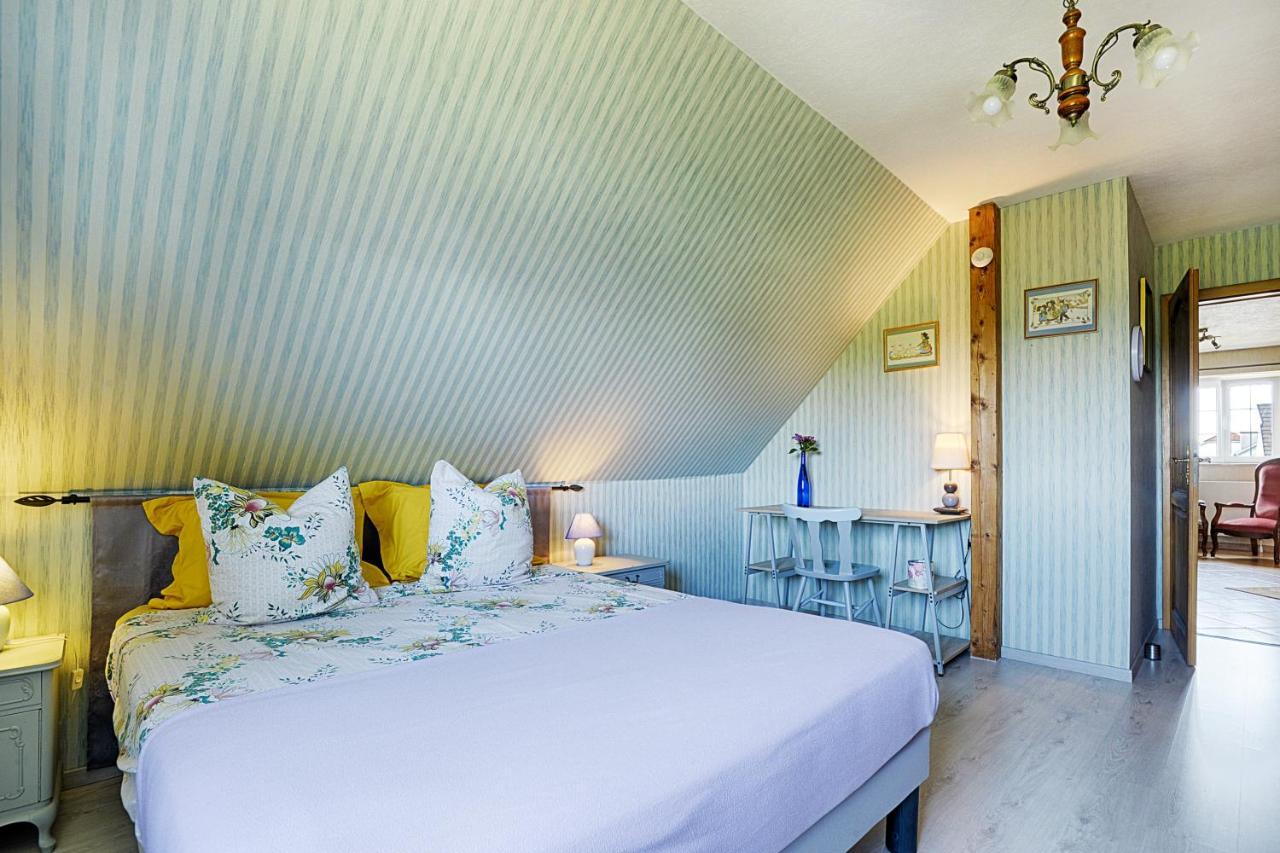Aux Pieds Des Vignes Bed & Breakfast Ingersheim Ngoại thất bức ảnh